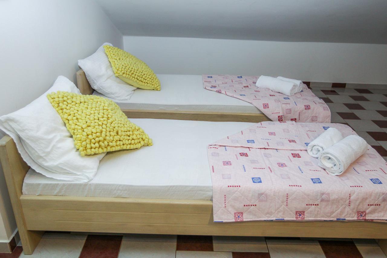 Lucky Luke Pool Apartments 노바야 외부 사진