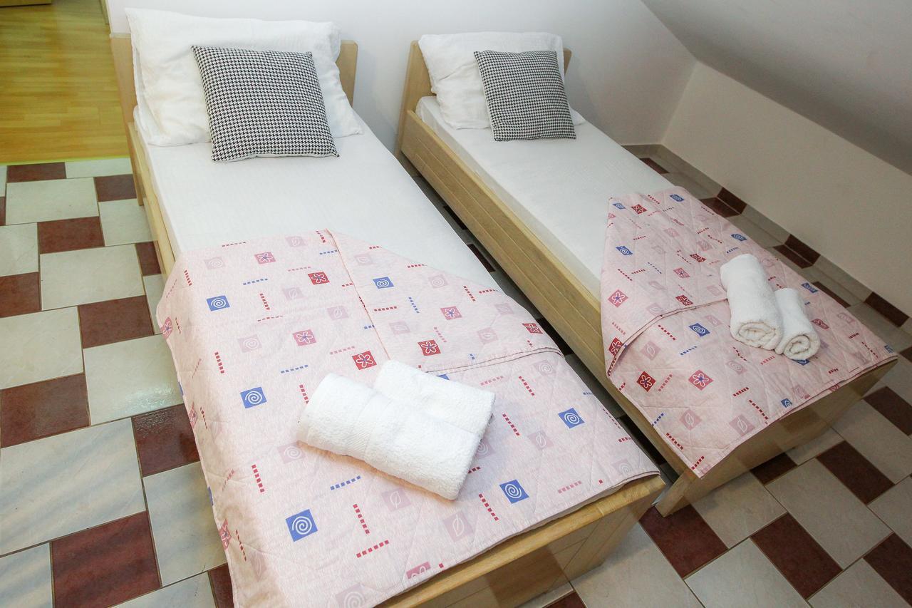 Lucky Luke Pool Apartments 노바야 외부 사진