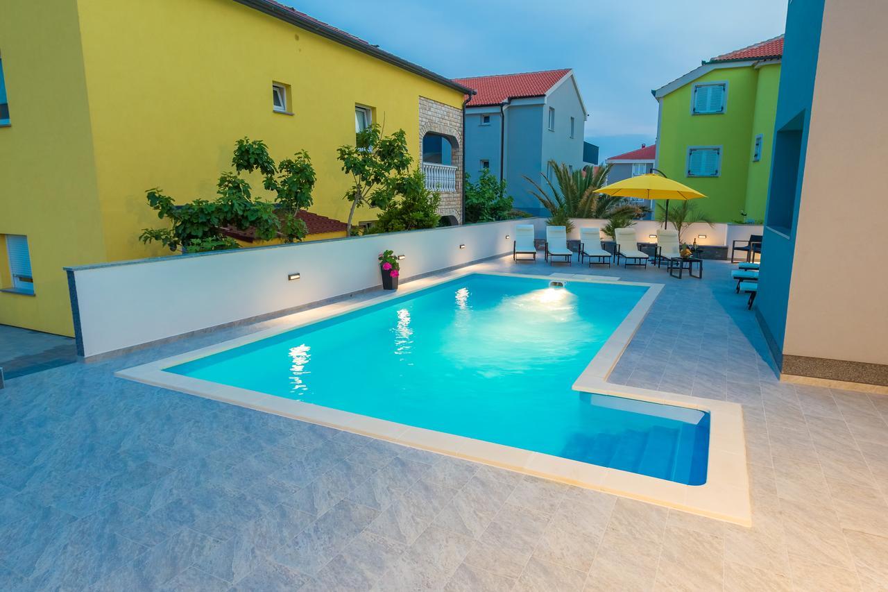 Lucky Luke Pool Apartments 노바야 외부 사진